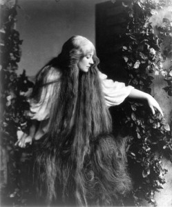 Image of Mary Garden as Melisande, in the opera of composer Debussy. Illustrating her desire--which stands for all women--to put freedom and precision together in her life and art--as Aesthetic Realism beautifully explains.